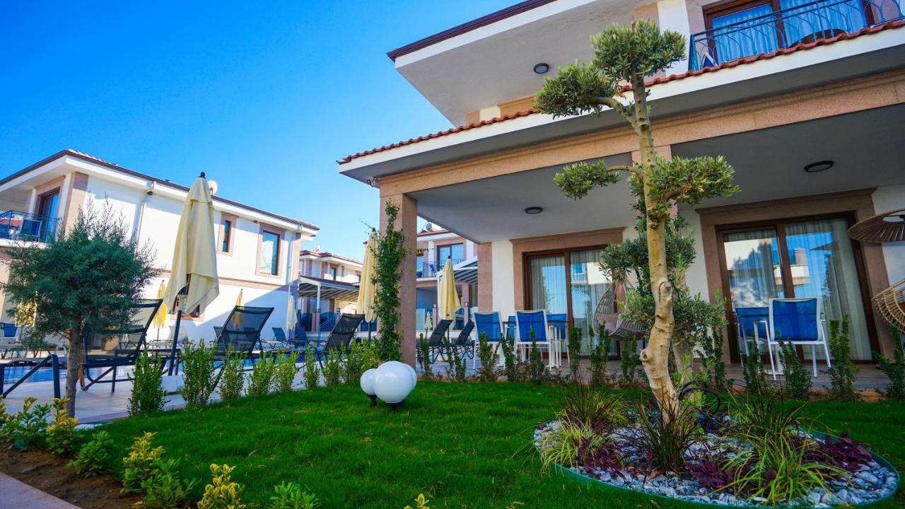 Rota Seaside Otel Cunda Exterior foto